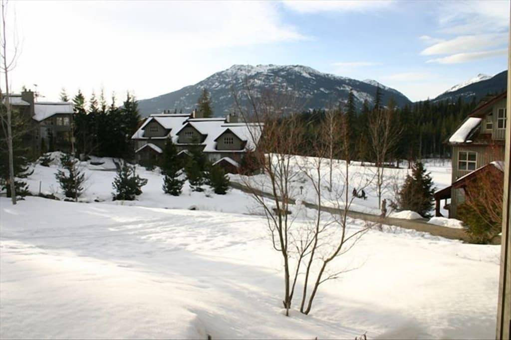 Ansichten! Helle, geräumige 2 Br 2Ba Corner Stadthaus in Blackcomb Benchlands! in Whistler, Whistler Blackcomb