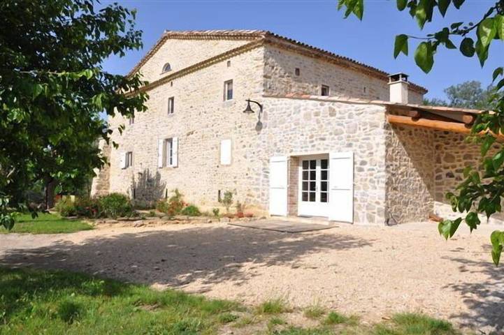 Location de vacances pour 15 personnes, avec Terrasse et Jardin à Saint-Martin-de-Valgalgues