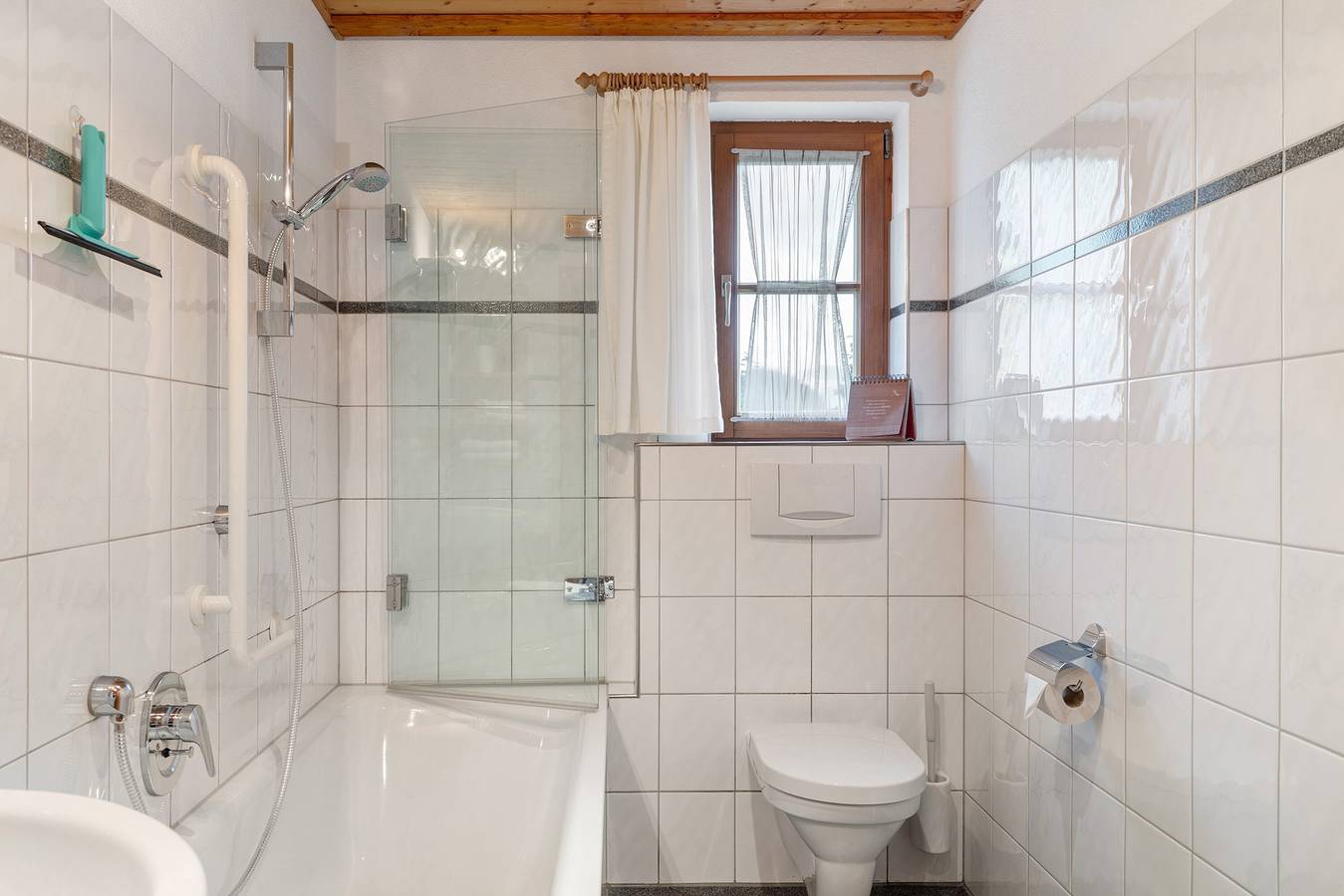 Appartement 'Verdandi' met Uitzicht op de Bergen, Privéterras en Wifi, foto 15