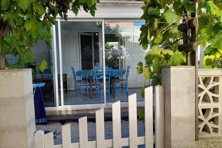Ferienhaus für 6 Personen, mit Pool und Garten - 1