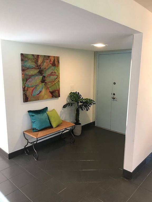 Ganze Wohnung, Neue Auflistung! Neu renovierte 3 Schlafzimmer in Rancho Las Palmas Country Club in Rancho Mirage, Coachella Valley