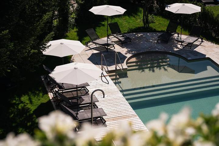 Hôtel pour 6 personnes, avec jardin et piscine ainsi que vue et sauna dans Gstaad - 2