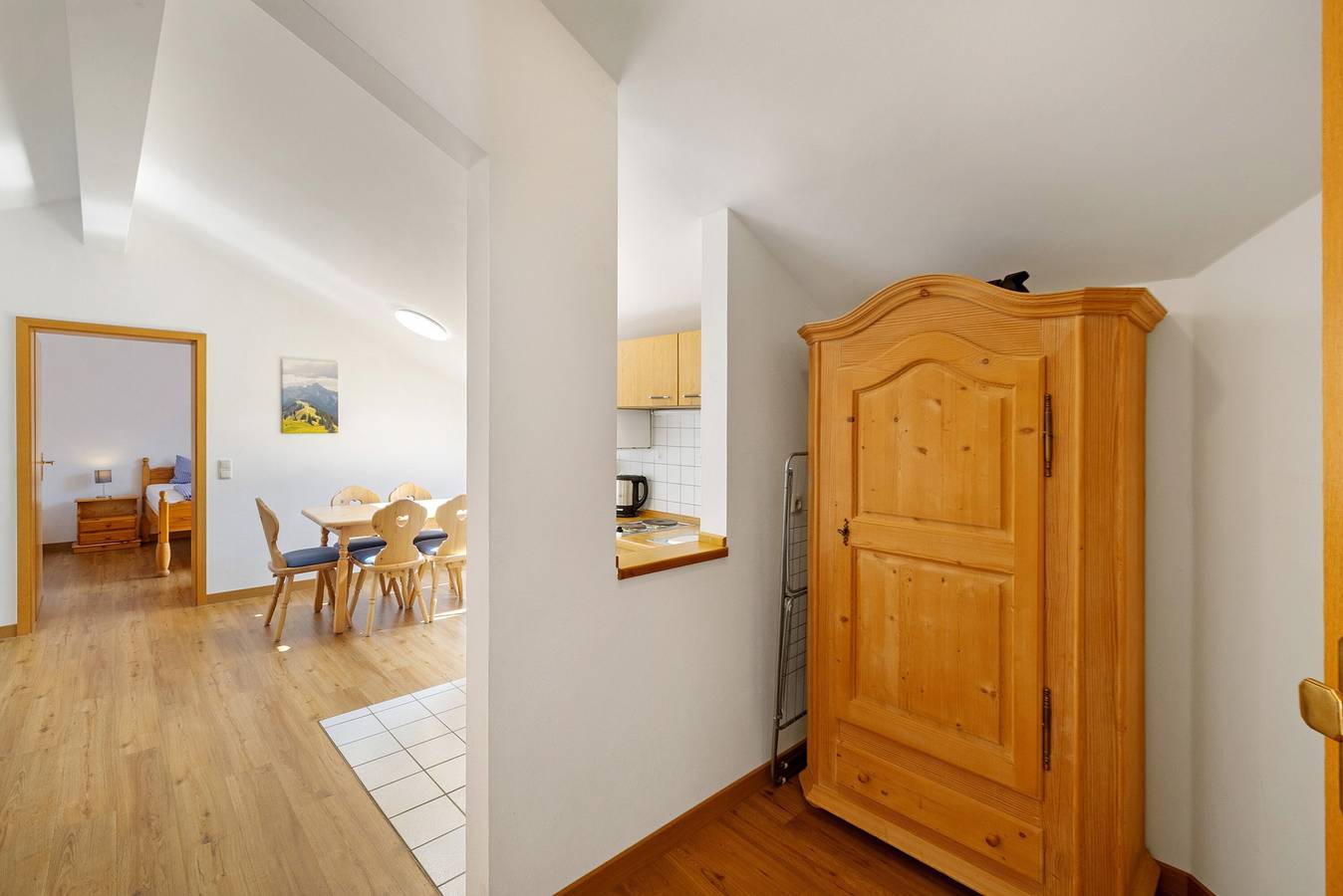 Ganze Wohnung, Ferienwohnung 'Brünnstein-Zimmer 60' mit Bergblick, Gemeinschaftsgarten und Wi-Fi in Oberaudorf, Bayerische Alpen