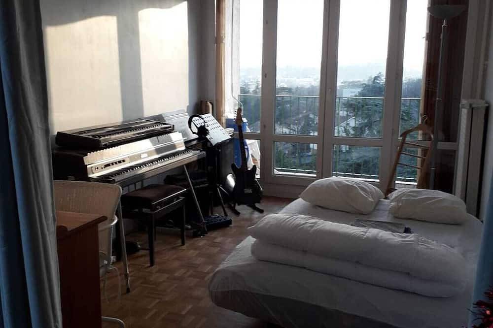 Appartement entier, T4/5 avec vue sur les Alpes à 5 minutes de Lyon in La Mulatière, Lyon et ses environs