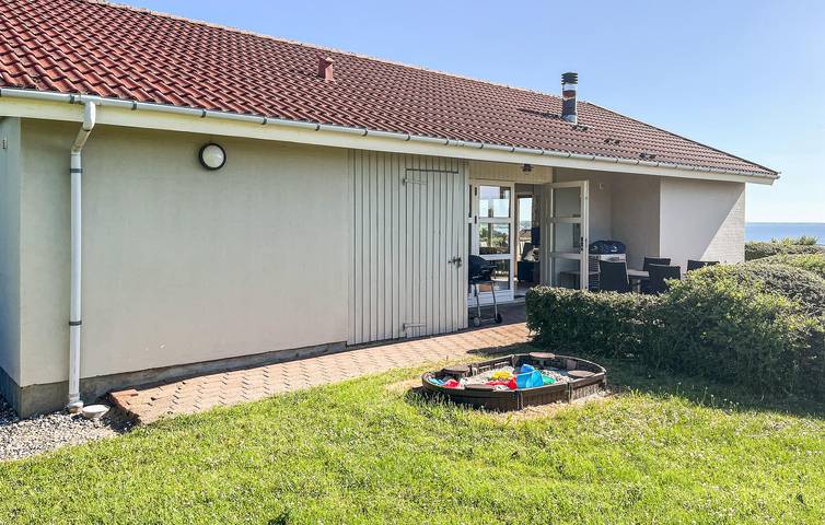 Ferienhaus für 8 Personen, mit Sauna und Garten sowie Terrasse und Whirlpool - 1