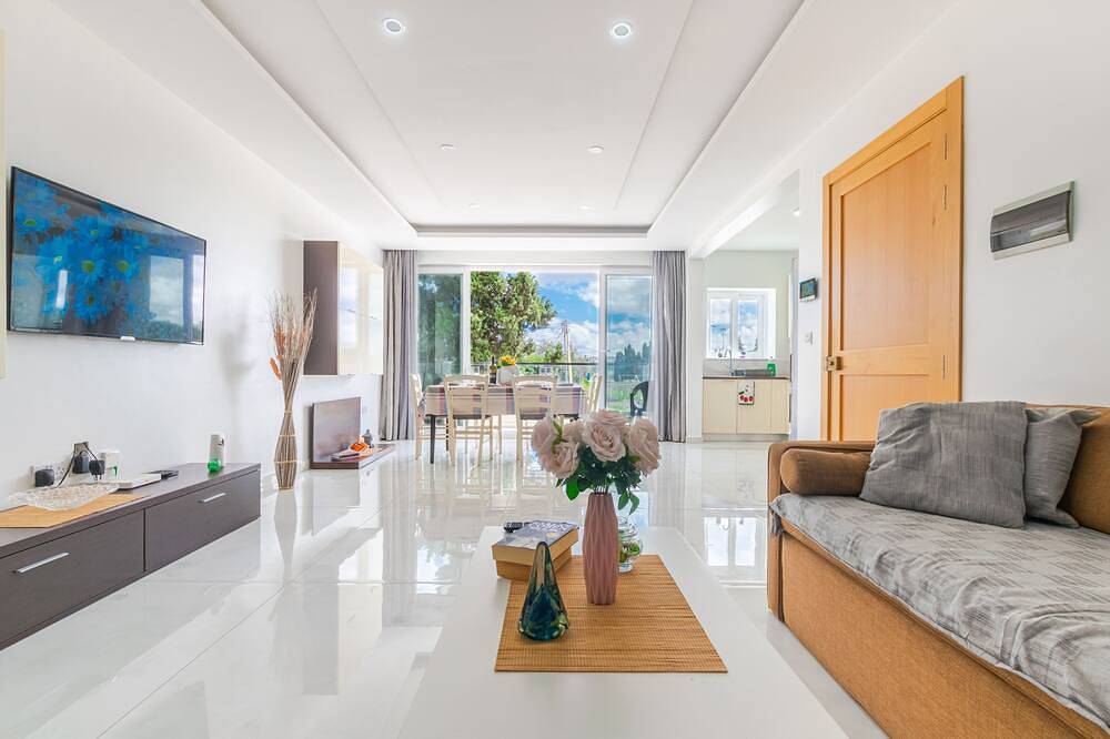 Apartamento entero, Spacious Brand New Apartment 3 Bdr 2 Bth with Amazing Terrace in Bahía de San Pablo, Isla de Malta