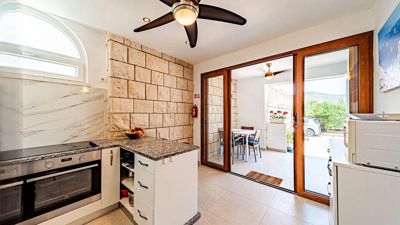 Ganze Ferienwohnung, Ferienwohnung für 4 Personen (39 m²) in Kneza in Račišće (Dalmatien), Korcula
