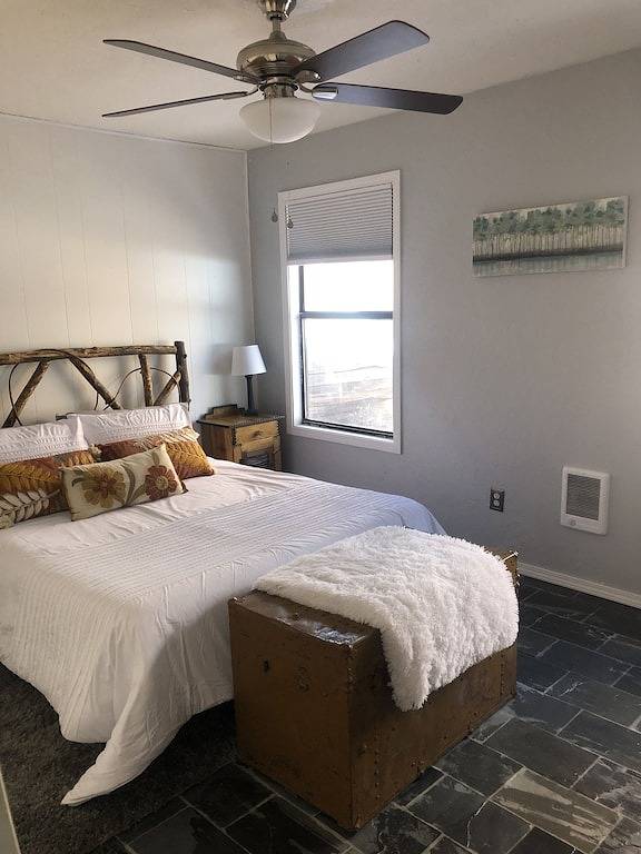 Ganze Wohnung, Remodeled-2/1 just blocks from the lift-labeled parking spot in Angel Fire, Colfax County