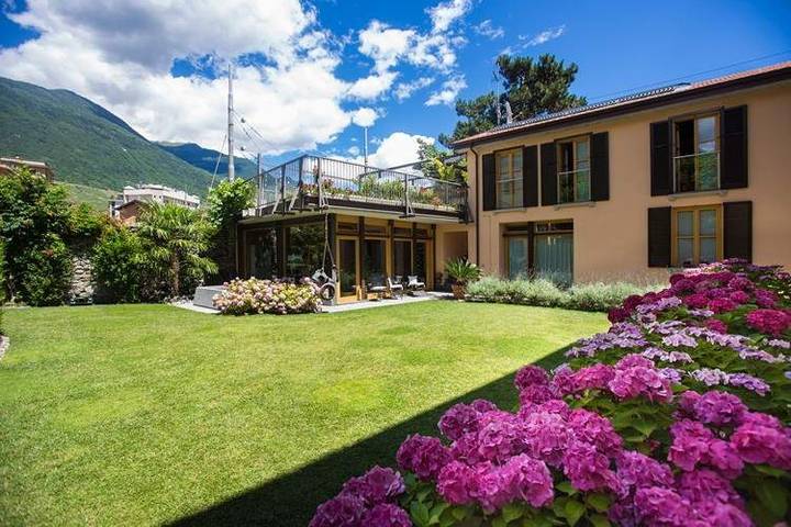 Ferienwohnung für 4 Personen, mit Balkon und Terrasse sowie Garten und Ausblick