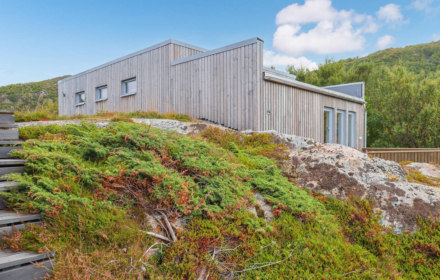 Holiday home for 8 people with terrace in Harstad