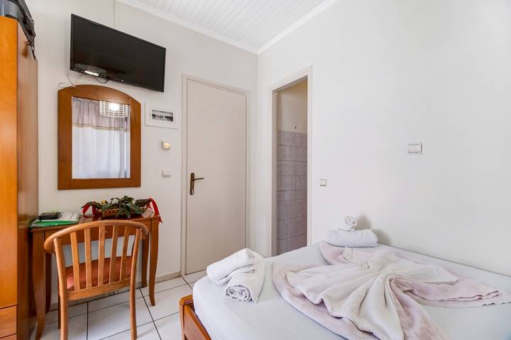 Entire studio, Nikiana Club Studio 10 with Mountain View & Wi-Fi in Nikiana, Alexandros