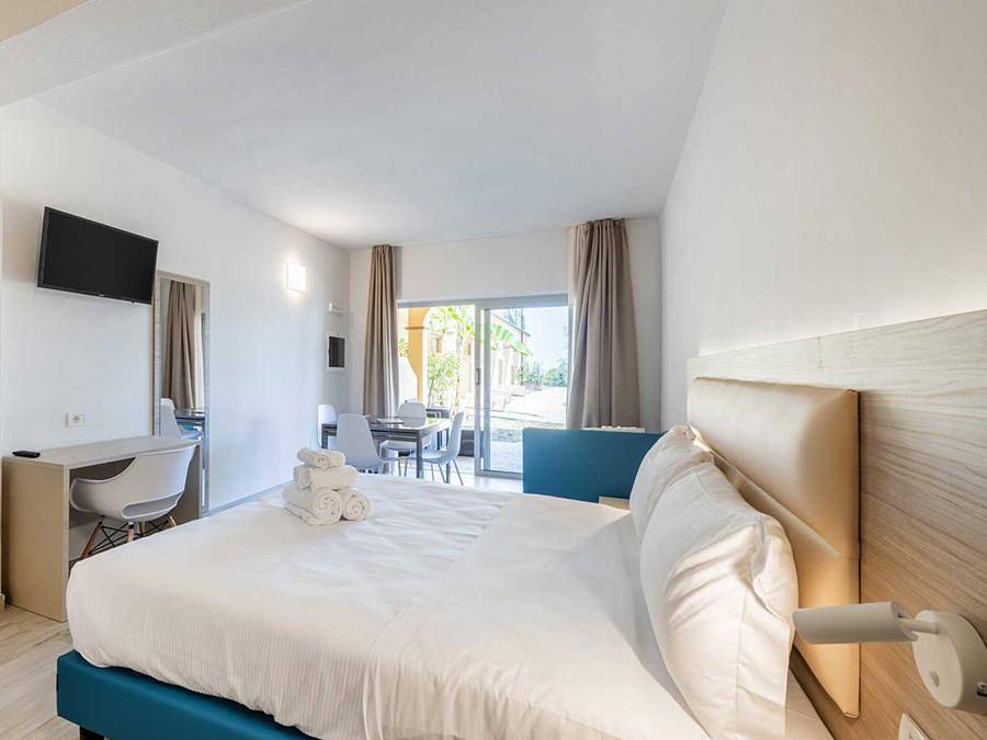 Club del Sole Desenzano Boutique Resort/ Glam - Appartamento 4 persone - Appartamento comfort in Rivoltella del Garda, Desenzano del Garda