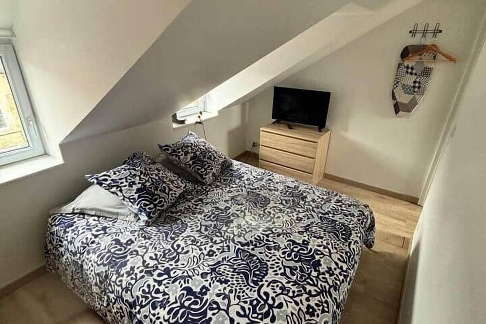 Entire apartment, Welcome to Marie & Guillaume's 2* rated home in Carentan les Marais, Saint-Lô region