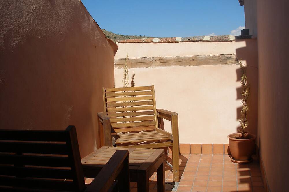 Entire apartment, Studio with hydromassage bathtub, Estancia de Bachiller Sabuco in Alcaraz, Sierra de Alcaraz