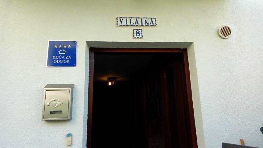 Villa pour 8 personnes, avec vue ainsi que jardin et piscine dans Vis - 4