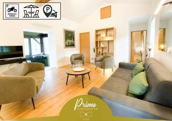 Location de vacances pour 6 personnes, avec vue et jardin à Hurigny