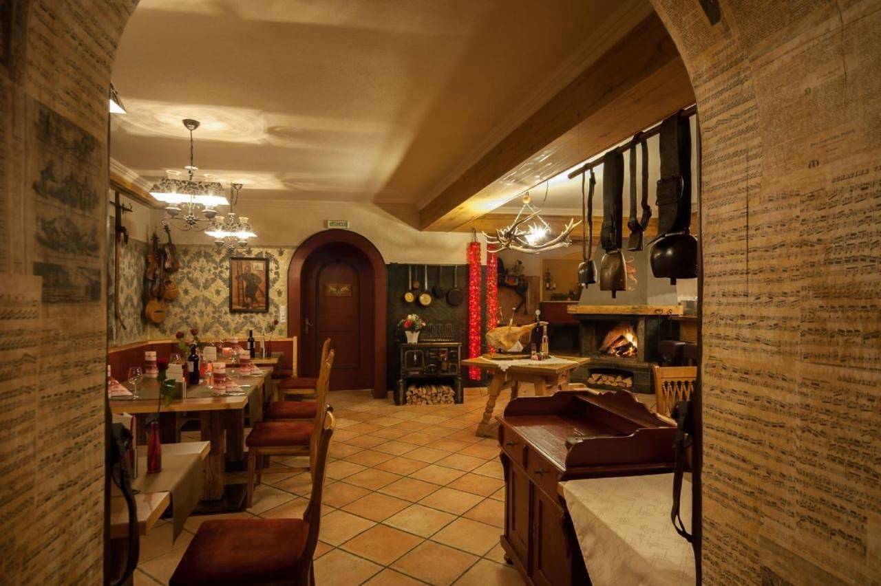 Zugspitzhotel Diana Thörle in Ehrwald, Alpes d'Ammergau (Autriche)