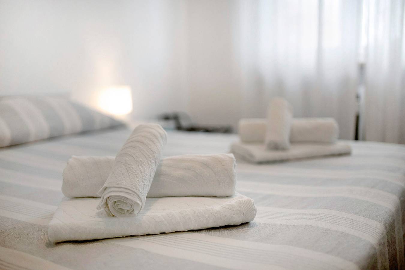 Appartamento intero, Appartamento 'Fronte Mare - Marina Di Andora' con balcone, Wi-Fi e aria condizionata in Andora, Riviera di Ponente