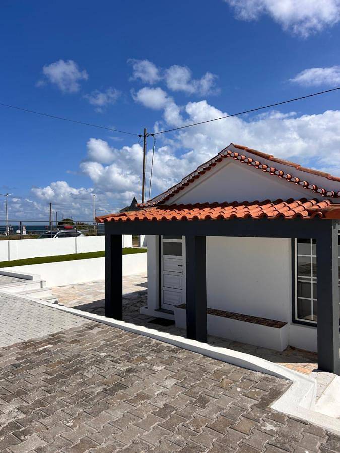 Casa de férias para 6 pessoas, com vista e jardim em Baleal