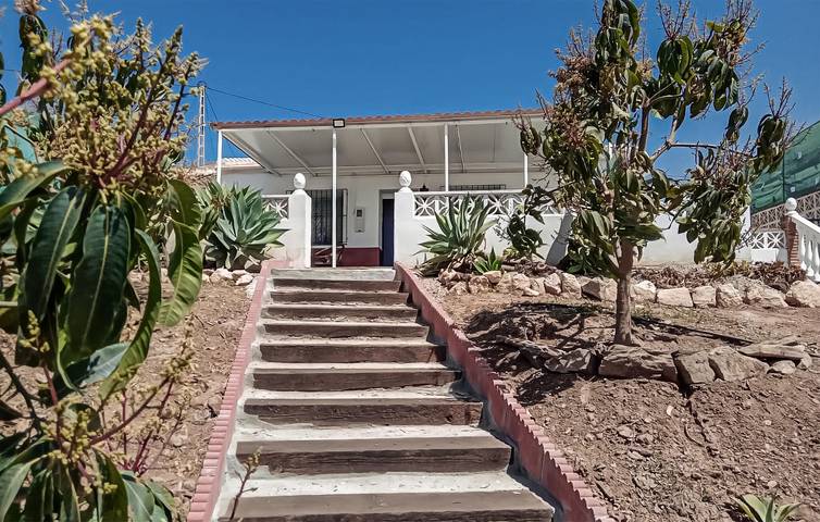 Casa de vacaciones para 4 personas, con terraza y piscina - 1