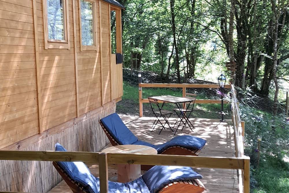 Comfortable little trailer in Ornans, Doubs (desambiguación)