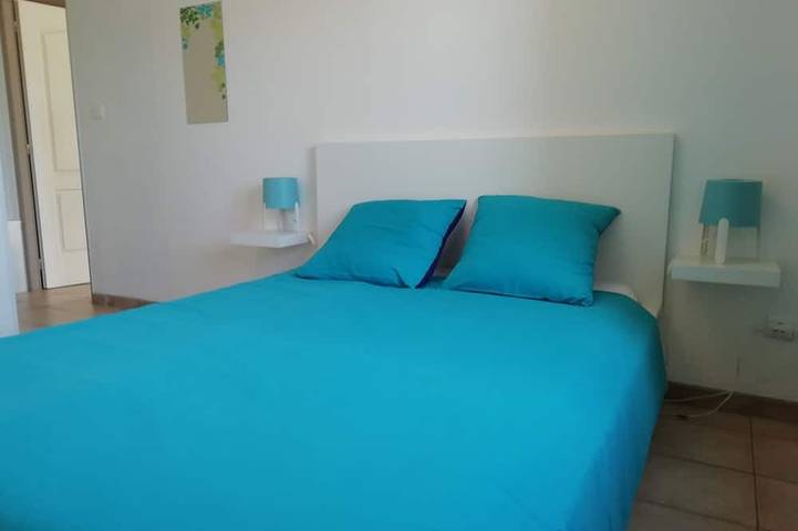 Appartement entier, Clos des Plumbagos, entre Avignon et le Ventoux in Monteux, Vaucluse