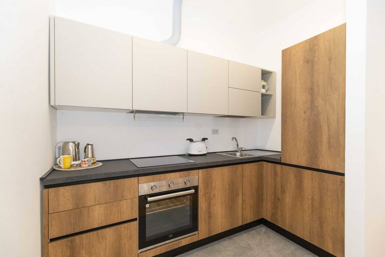 Apartamento entero, Cenisia District! Perosa Roomy Flat x6 in Turín, Provincia de Torino