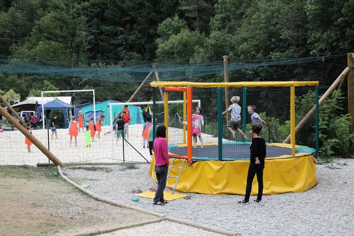 Camping pour 5 personnes, avec piscine, animaux acceptés dans Privas - 4