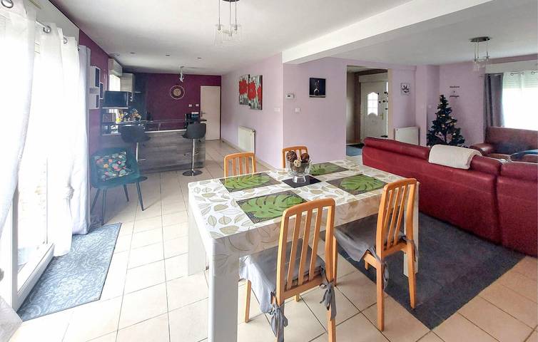Appartement confortable près du centre-ville de Roquetoire in Roquetoire, Région de Saint-Omer