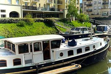 Péniche pour 2 personnes, avec jacuzzi dans Île de France