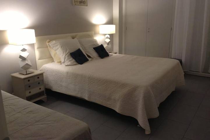 Appartamento intero, Promo Del 10% Sul Mese Ott Nov - Large 2 camere nove in centro, tranquillo in Mentone, Costa mediterranea (Francia)
