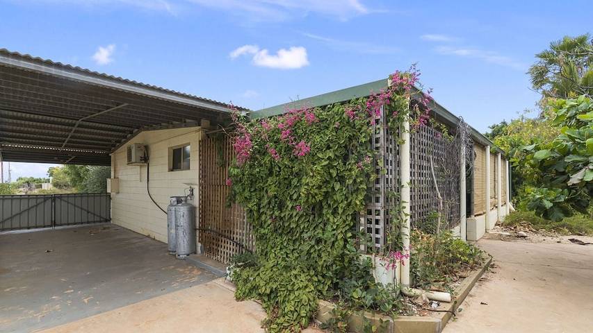 Holiday home for 10 people, with garden, with pets in Exmouth