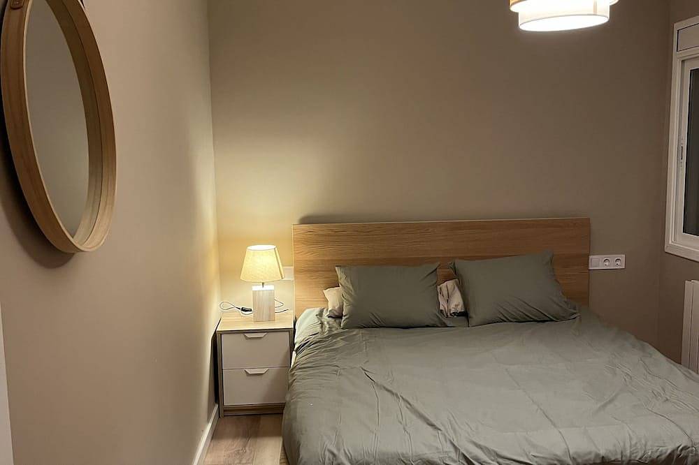 Entire apartment, Apartamento Centro Sant Cugat in Sant Cugat del Vallès, Barcelona Inland