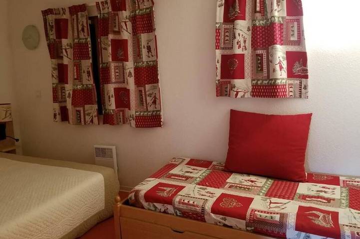 Chalet pour 5 personnes, avec terrasse et jacuzzi dans La Joue du Loup - 3