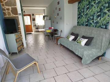 Gîte pour 4 personnes, avec terrasse à Carrouges