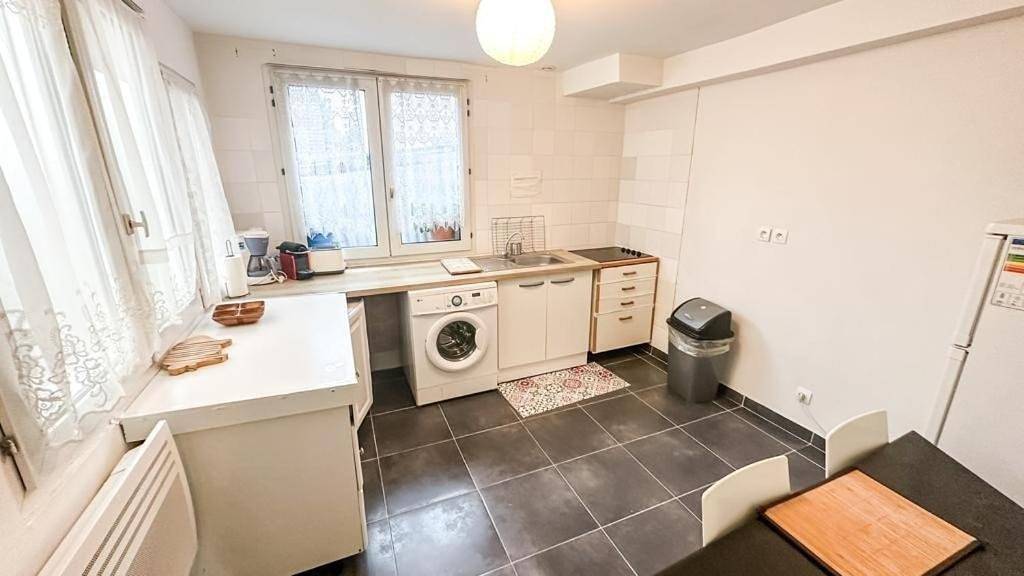 Appartement entier, One-Bedroom Apartment in Goussainville, Val-d'Oise