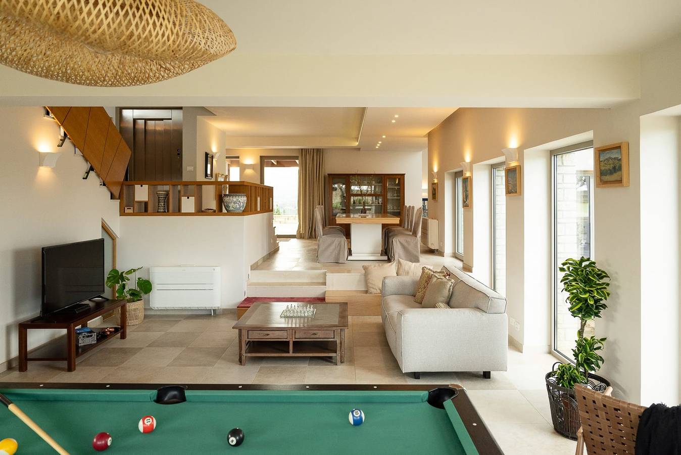 Dazzling Heraklion Villa | Villa Elrond | 5 Bedrooms | Spacious Furnished Sun Terrace | Private Outdoor Swimming Pool | Shaded Terrace with Outdoor Dining Area | Bbq Facilities | Private Garden | Foinikiá in Iraklio-Heraklio region