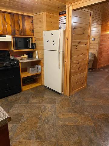 Glamping for 8 Guests in Adirondack Mountains, Herkimer County, Picture 4