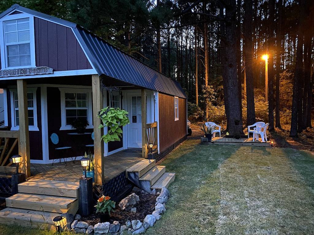 Whispering Pines Cabin near beautiful Lake Ouachita in Lake Ouachita