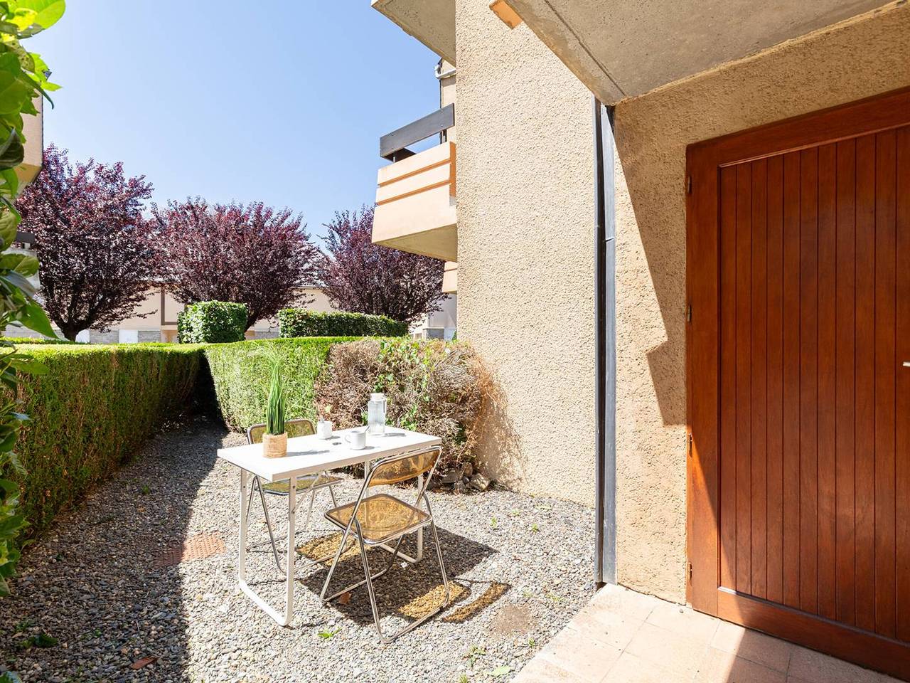 Ganze Wohnung, Gemütliche Ferienwohnung für 4 Personen im Herzen von Saint Lary mit Südbalkon und privatem Parkplatz in Saint-Lary-Soulan, Nationalpark Pyrenäen