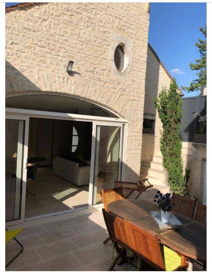 Gîte pour 4 personnes, avec terrasse dans Val De Mercy