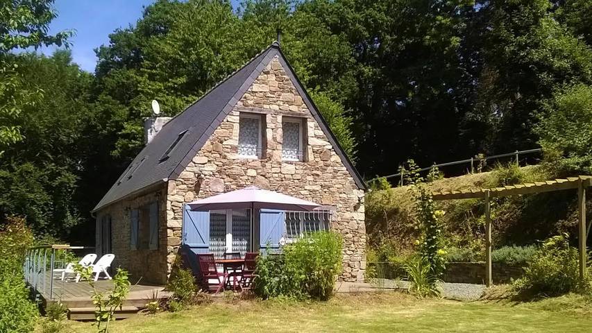 Maison de vacances pour 4 personnes, avec jardin, animaux acceptés à Langoat