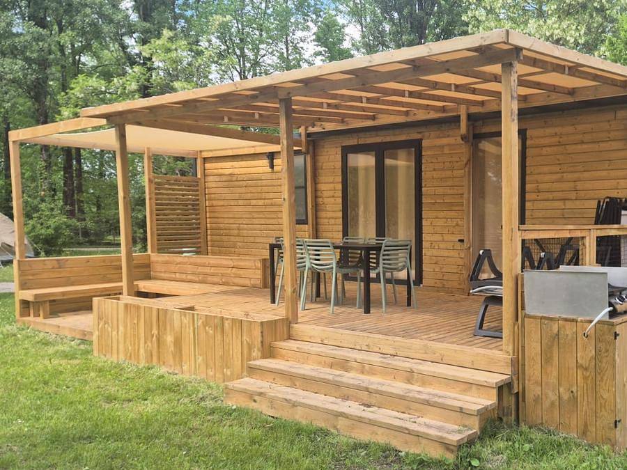 Camping Sunelia l'Etang de Sologne - Mobilheim 6 personen - Prestige 3 Schlafzimmer - 2 Badezimmer 40m² - Gartenseite in Nouan-le-Fuzelier, Sologne