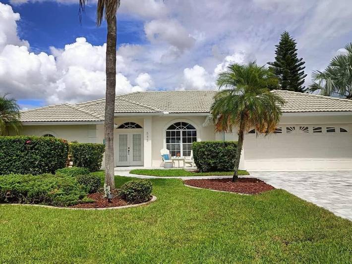 Ferienhaus für 6 Personen, mit Whirlpool und Pool sowie Garten in Cape Coral