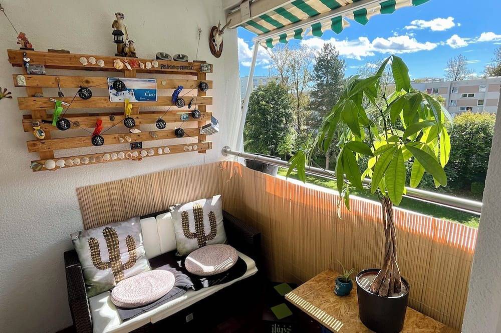 Ganze Wohnung, Nice Isar apartment for 2 people in Munich South,near subway line 3 and S-Bahn7 in München Forstenried, München