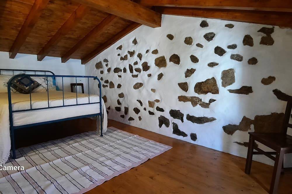 Comfort and Serenity in a Typical Alentejo House. in Monte da Pedra, Distretto di Portalegre