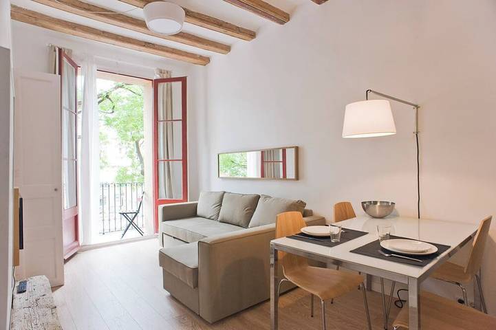 Holiday apartment for 5 people, with balcony in Spain