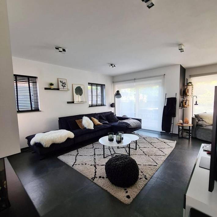 Location de vacances pour 10 personnes, avec terrasse ainsi que vue et jardin à Nivelles - 4