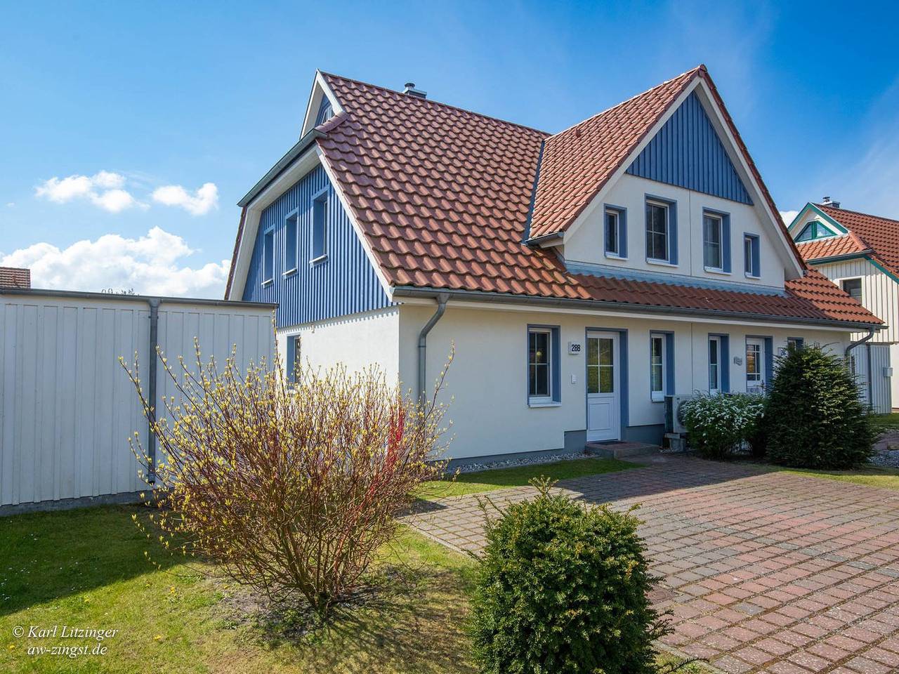 Top Ferienhaus, zentral, ruhige Lage, geräumig, hell, Sauna, 5 x Tv, Strandkorb. in Zingst, Fischland - Darß - Zingst