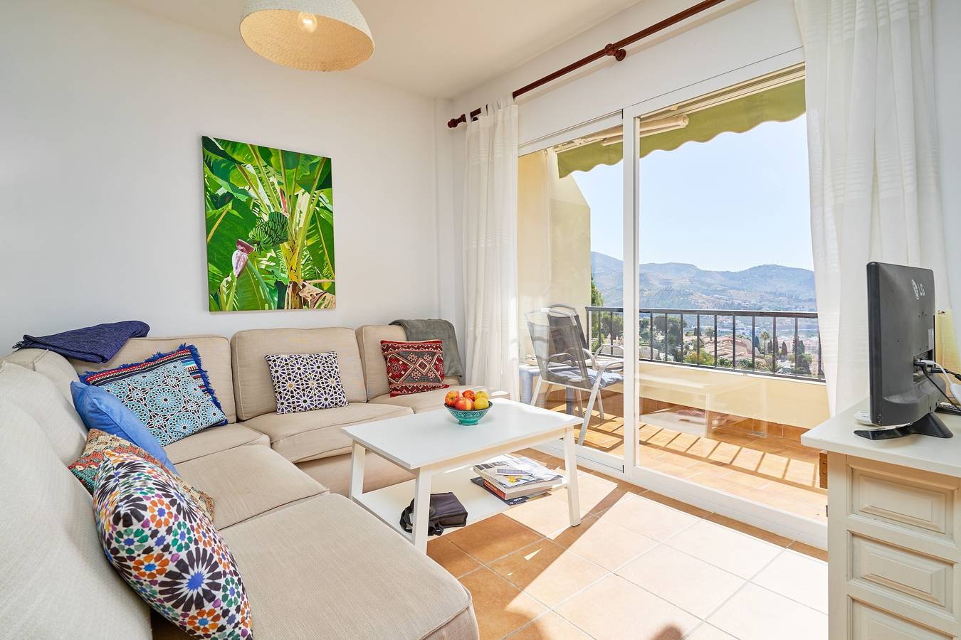 Apartamento inteiro, Apartamento 'Apartamento Casita Del Mar' com vista para o mar, Wi-Fi e ar condicionado in La Herradura, Almuñécar